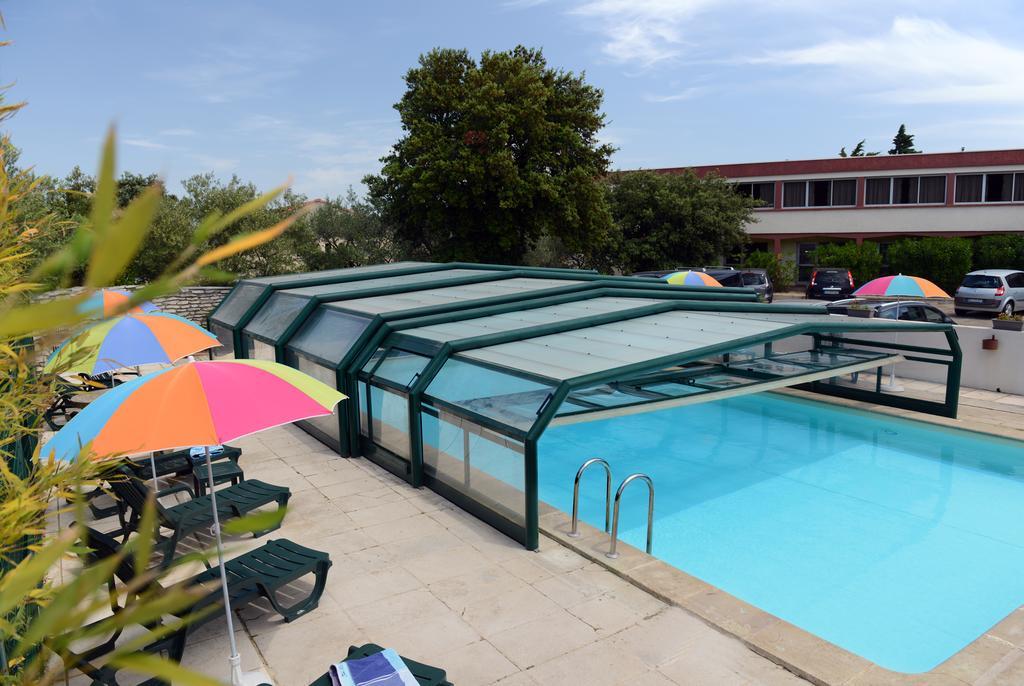 Hotel Le Lagon Rochefort-du-Gard Exterior photo